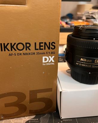 Nikon AF-S DX 35mm f/1.8 G