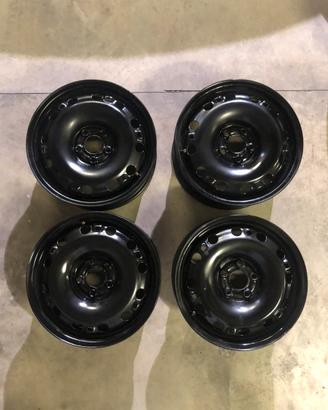Cerchi in ferro da 15 a 5 fori VW