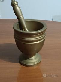 mortaio in ottone