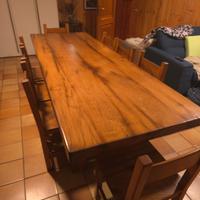 Tavolo in legno massello anni '80 con 8 sedie