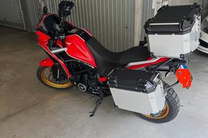 Moto Morini X-Cape Gold Edition ACCESSORIATA