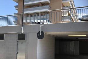 Box auto in condominio eur papillo/Diego Valeri