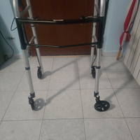 Deambulatore pieghevole