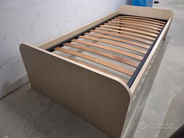 Letto singolo (rete a doghe e materasso compresi)