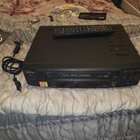 videoregistratore aiwa ben tenuto. funzionante 