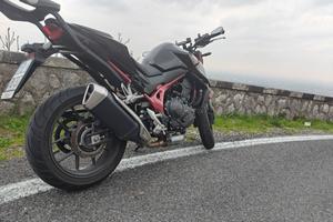 Honda CB750 Hornet 2023