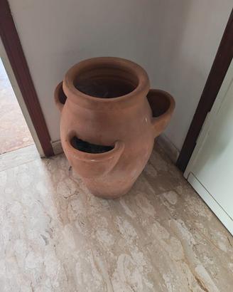 anfora artigianale proveniente dalla puglia
