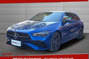Mercedes-Benz CLA Shooting Brake 200 d AMG Li...