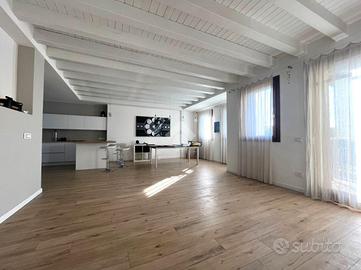 4 LOCALI A SPRESIANO