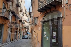 Agrigento/Centro Storico Negozio 70 mq C/1