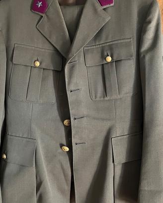 Divisa militare completa