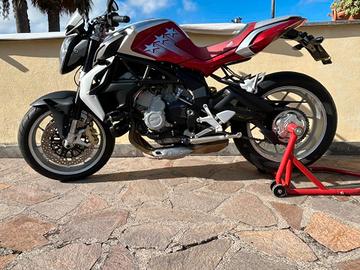 Moto unico esemplare. solo una 01/01