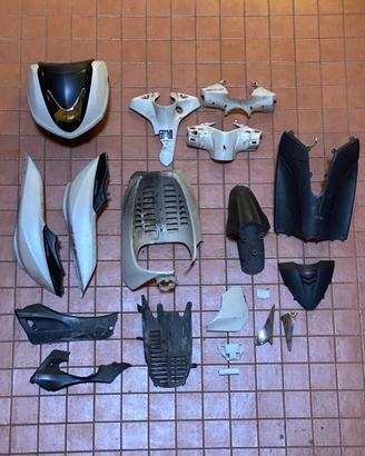 HONDA SH 300 SPORT KIT CARENE DANNEGGIATE