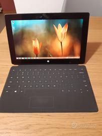 Microsoft Surface RT 8.1 Tablet PC come nuovo