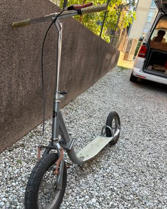 Monopattino gravel