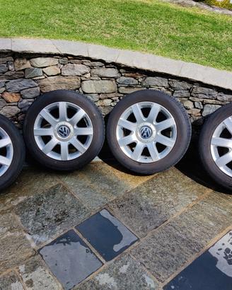 Cerchi in lega 16" + pneumatici