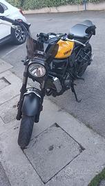YAMAHA  XSR700