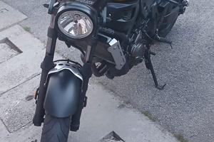YAMAHA  XSR700