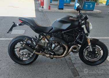 Ducati MONSTER 821 SOLO 1.700Km!!!!