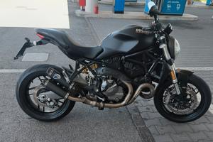 Ducati MONSTER 821 SOLO 2.400Km!!!!