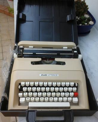 macchina Olivetti come nuova