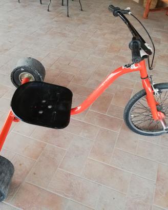 Triciclo Trike da drifting