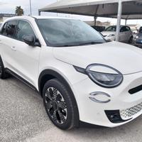 Fiat 600 Hybrid 110 CV DCT MHEV La Prima KM 0