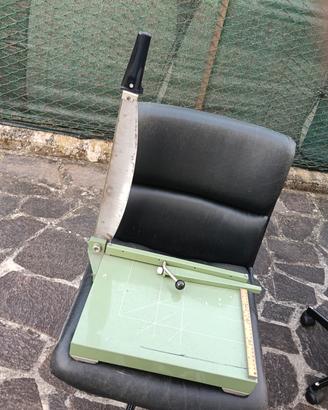 Taglierina per ufficio