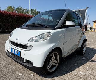 Smart ForTwo 1000 52 kW MHD coupé passion