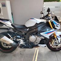 BMW S1000R