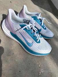 Nike Air Zoom Vomero 16 n. 41 – Pari al nuovo