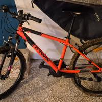 mountain bike B'Twin Rockrider 500