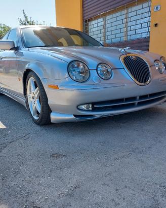 JAGUAR S-TYPE   iscritta asi