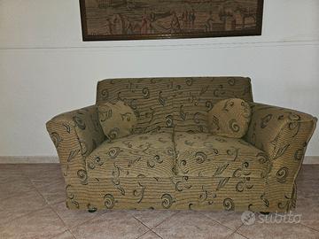 Divano Vintage a Due Posti