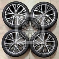 Cerchi 17 originali e pneumatici Toyota Yaris