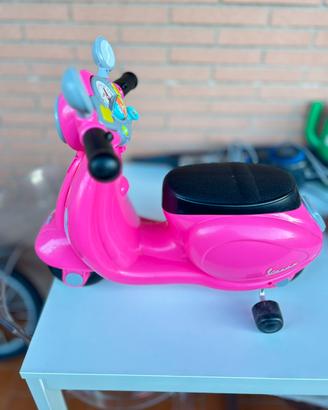 vespa chicco rosa
