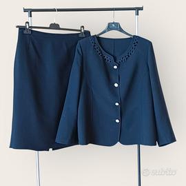 Tailleur blu elegante 