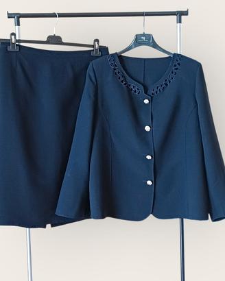 Tailleur blu elegante 
