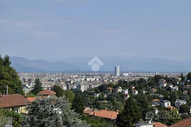 VILLA SINGOLA A TORINO