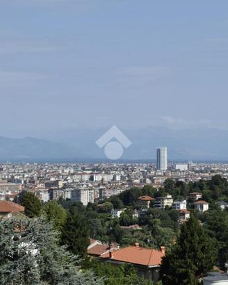 VILLA SINGOLA A TORINO