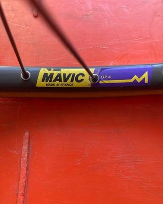 Ruote per bicicletta da corsa e palmer