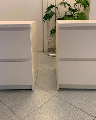 2 COMODINI Ikea Malm