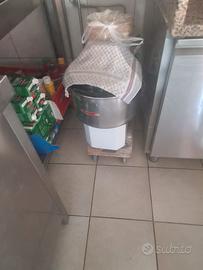 Impastatrice bassa 15kg