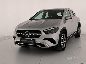 Mercedes GLA 180 d progressive advanced plus auto