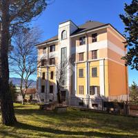 5 LOCALI A FOSSATO DI VICO