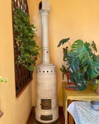 Stufa in ceramica di Castellamonte