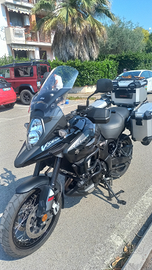 Moto Suzuki volstrom 1000 2019