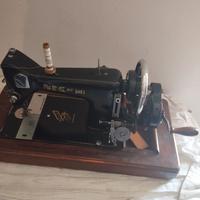 MACCHINA DA CUCIRE NECCHI