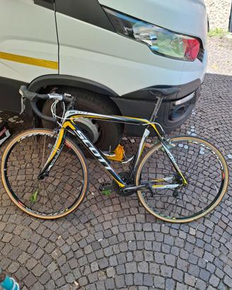 Bici da corsa scott