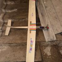 aereo telecomandato a motore a scoppio 